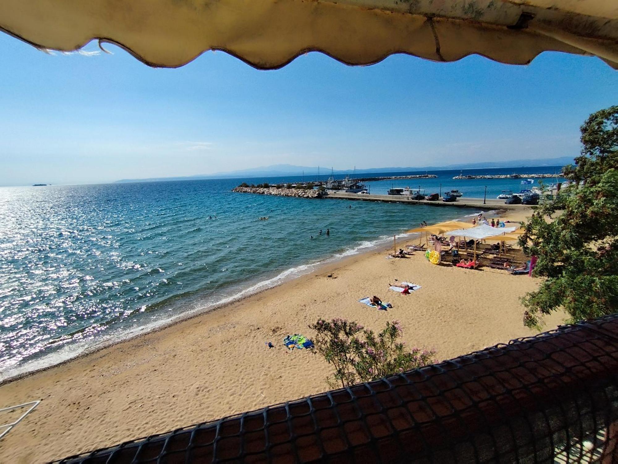 Beachfront Thassos Апартаменты Скала-Каллирахис
