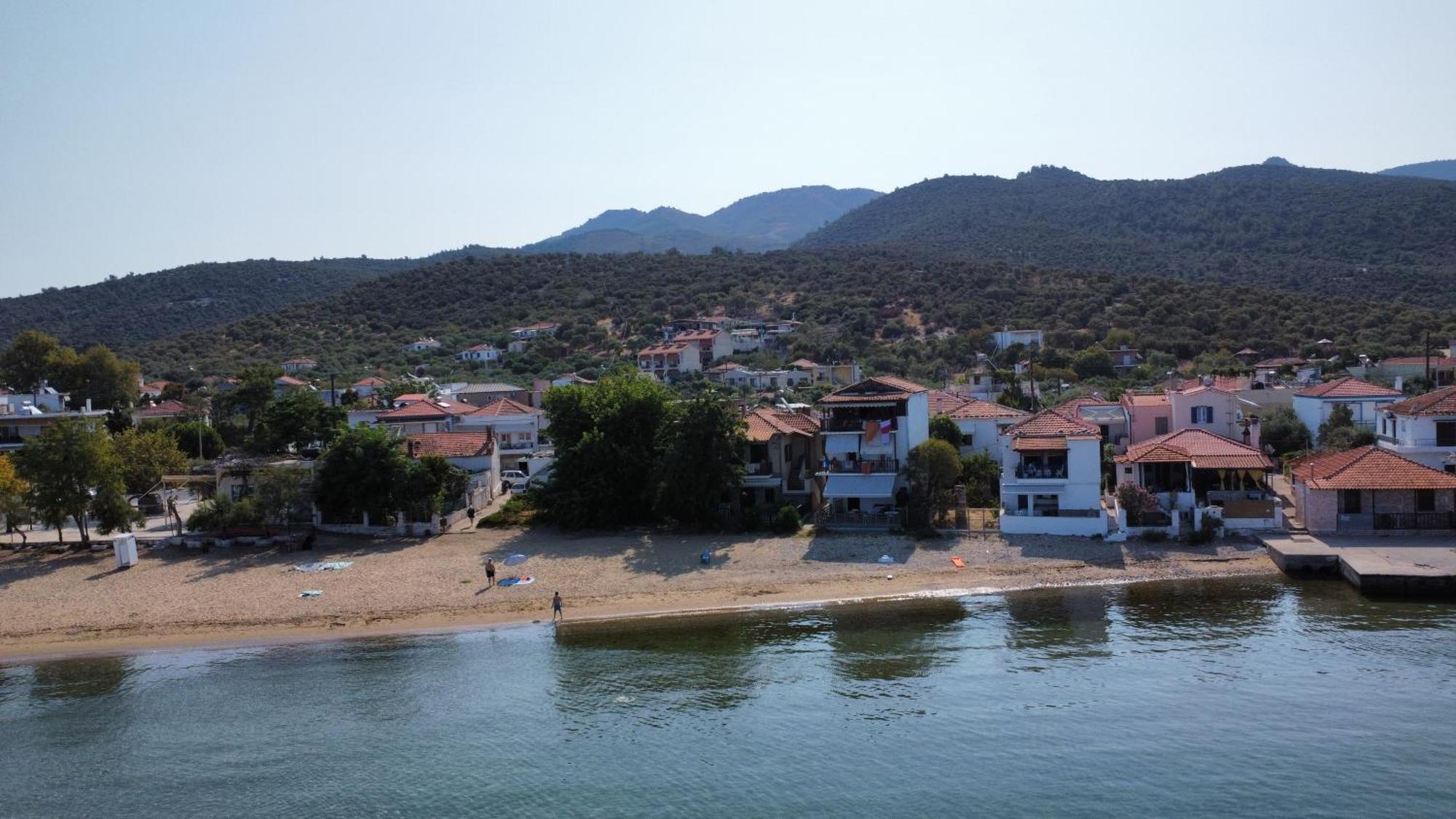 Beachfront Thassos Апартаменты *