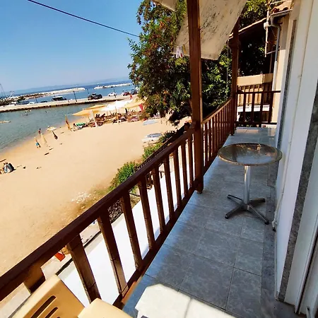 Beachfront Apartment Thassos Скала-Каллирахис Номер фото