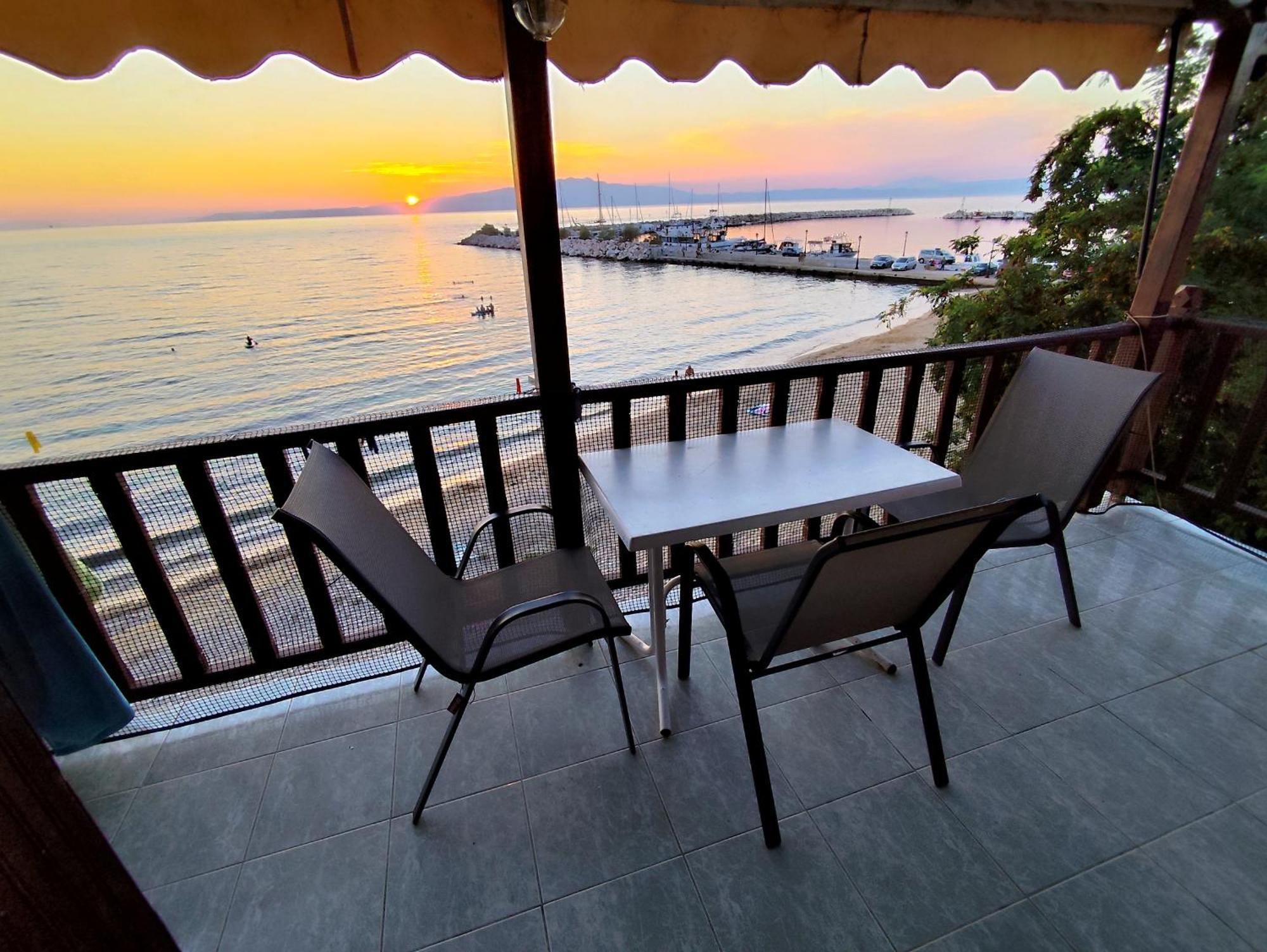 Beachfront Thassos Apartament *